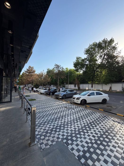 Ашхабад Парк ЖД Больница | 90кв - нежилое помещение вдоль дороги Прода