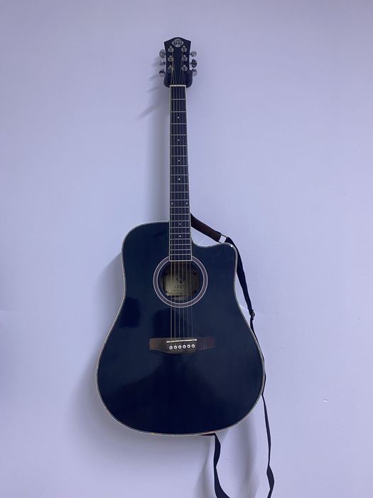 Гитара продается новая