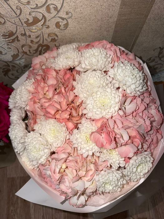 Цветы пышные, красивые , свежие