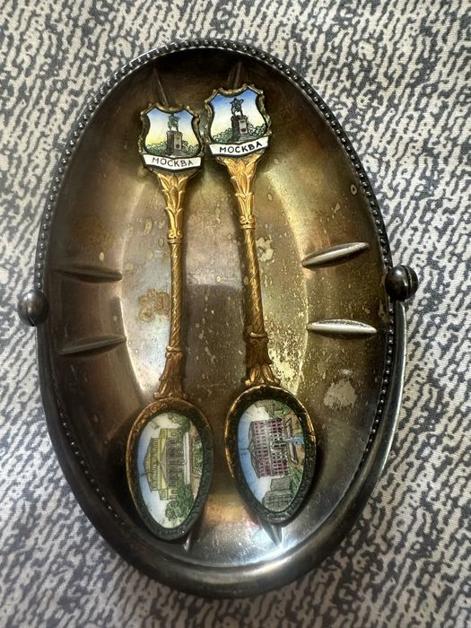 Продаю винтажную конфетницу и ложки