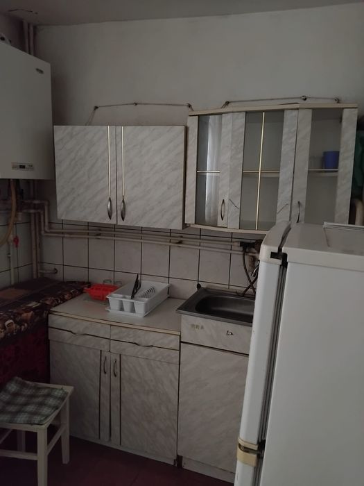 Închiriez garsonieră