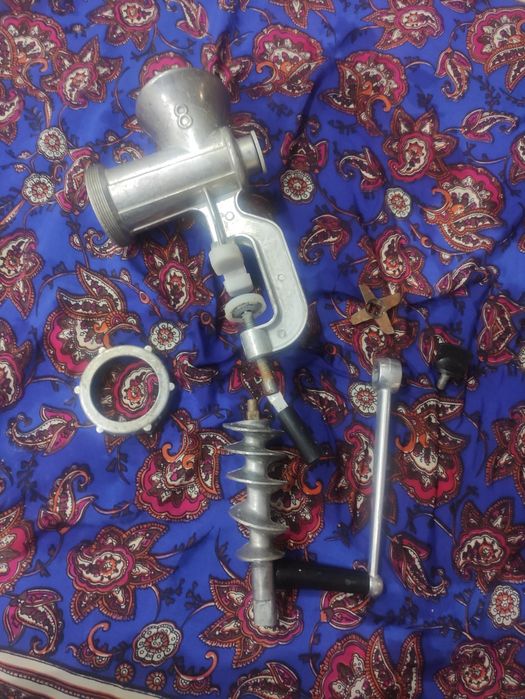 Чайник бокалы мясорубка