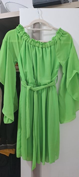 Rochiță purtata o data .la 80 lei