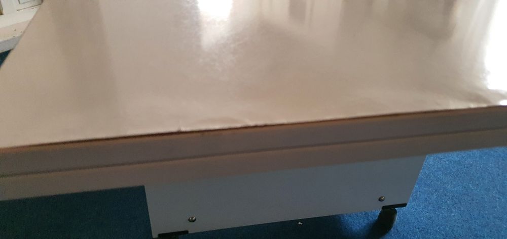 Vand birou Malm Ikea + masa de cafea extensibila