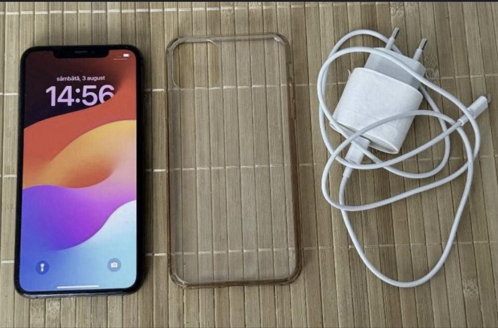 Iphone 11 Pro Max; 64 GB; Bateria: 90%