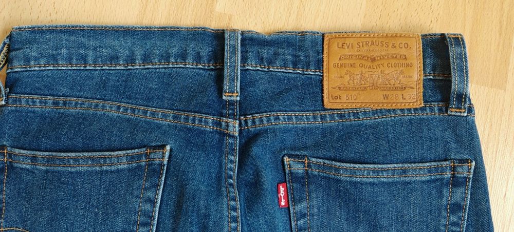 Blugi Levi's pentru bărbați