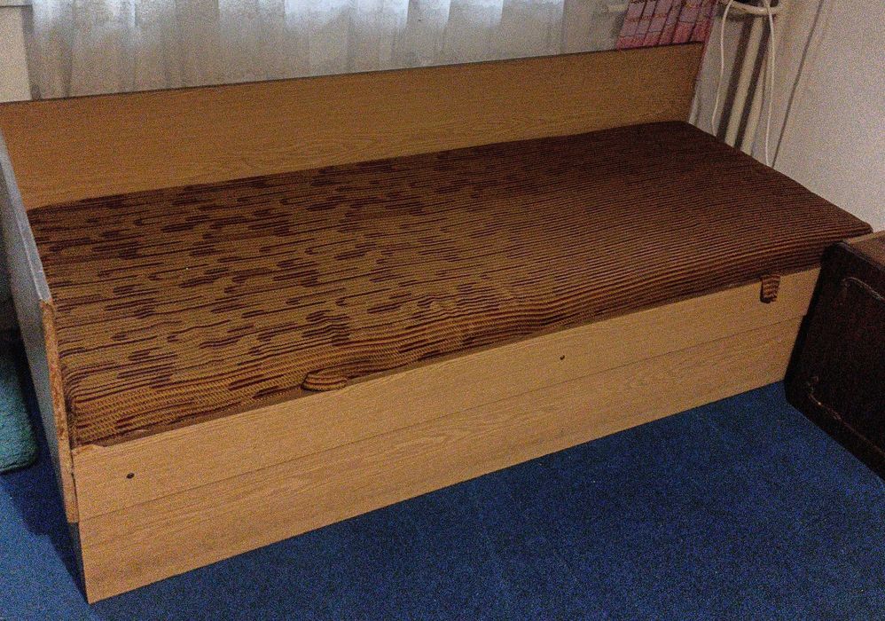 Подарявам легло и другите мебели на снимките