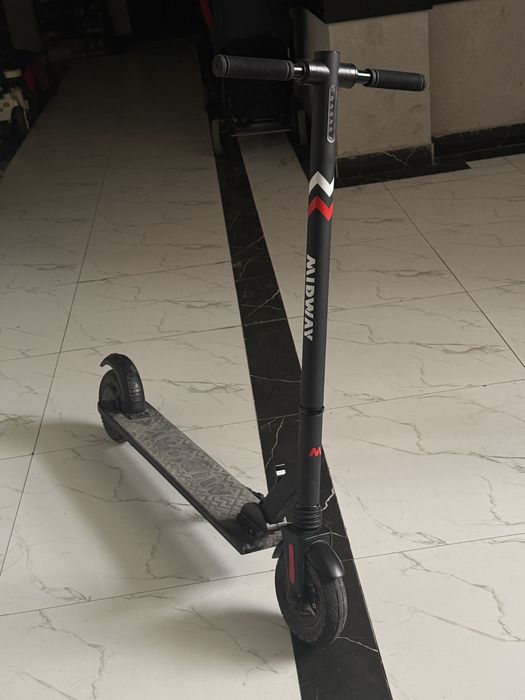 Электросамокат мидвей всё работает