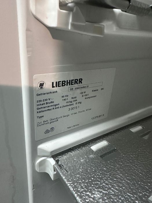 Liebherr/Вертикален фризер 130/60/60