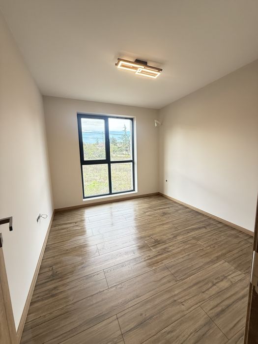 Продава се Тристаен апартамент в к.к. Св.Св. Константин и Елена - 90 кв.м за 1502 €/кв.м - Снимка #3