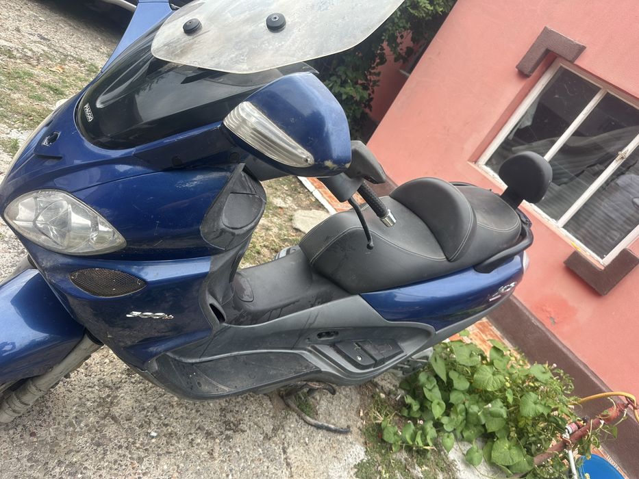 Vand motocicleta piaggio x9 500