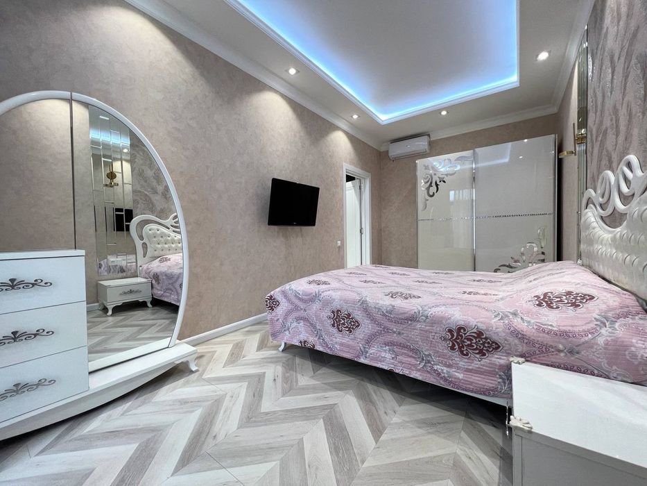 ЖК Узбегим! Сдается шикарная 2-х комнатная квартира в центре города!