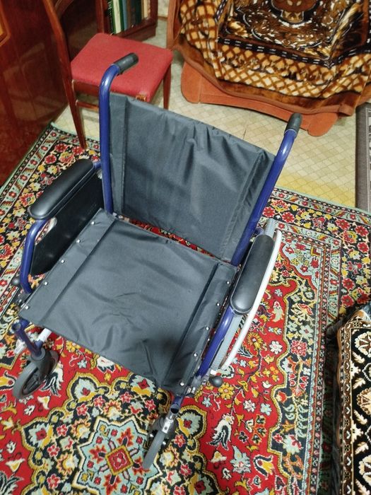 Инвалидная коляска