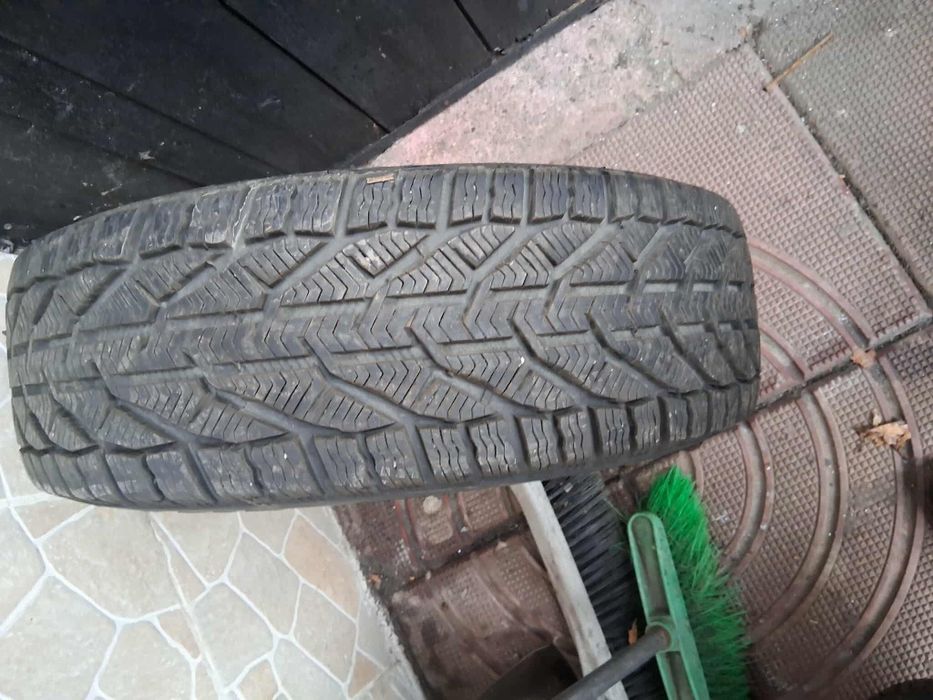 Гуми 205/65 15 с джанти