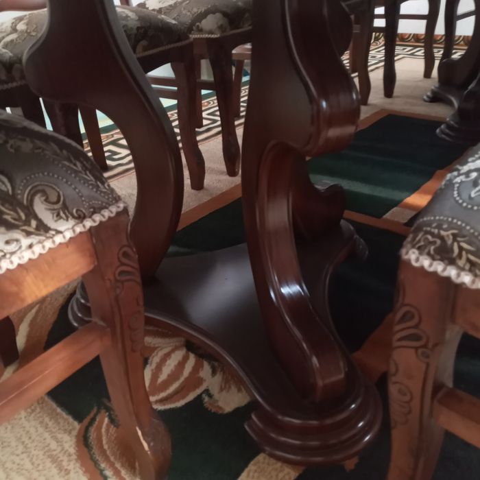 12 kishilik stol stul qo‘l mehnati holati yaxshi ishlatilgan