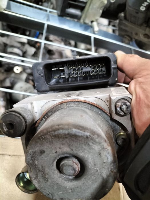 Abs модул Mitsubishi Outlander / Мицубиши Аутлендър