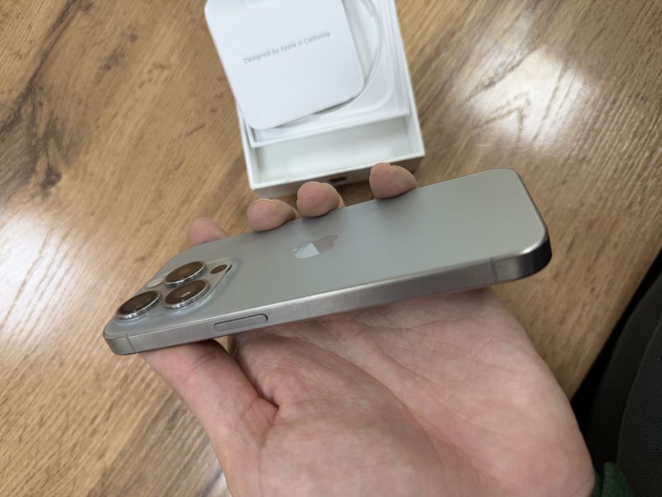 IPhone 15 pro 512 GB