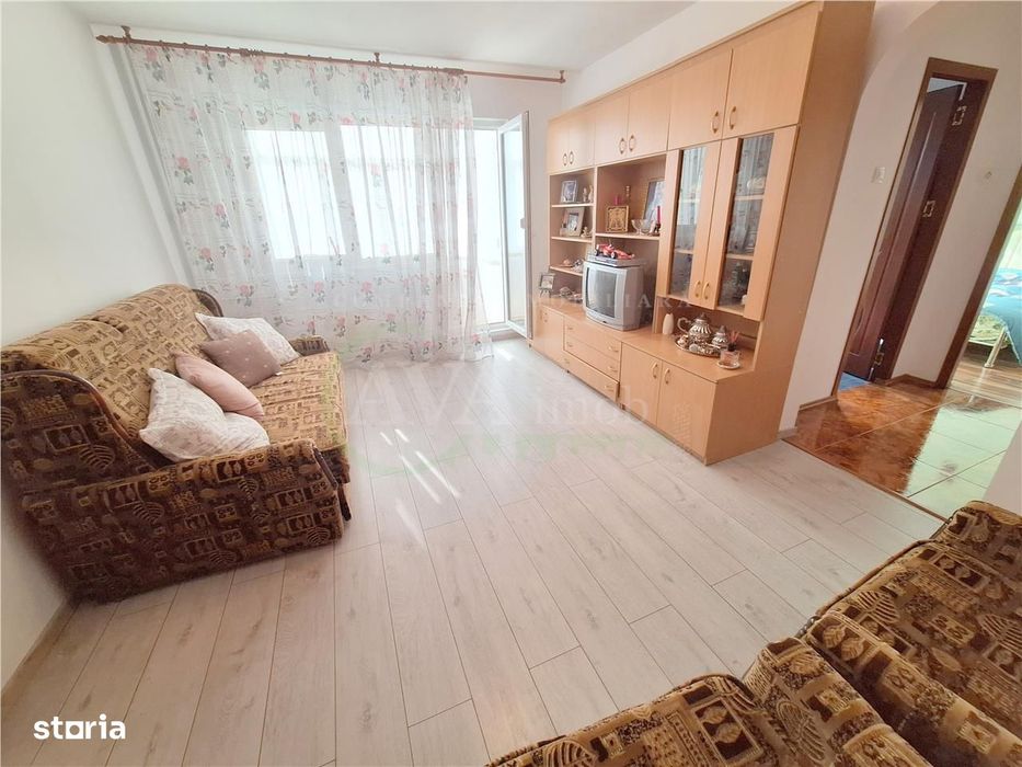 Apartament 2 camere, etaj 2, semimobilat, zona Narcisa