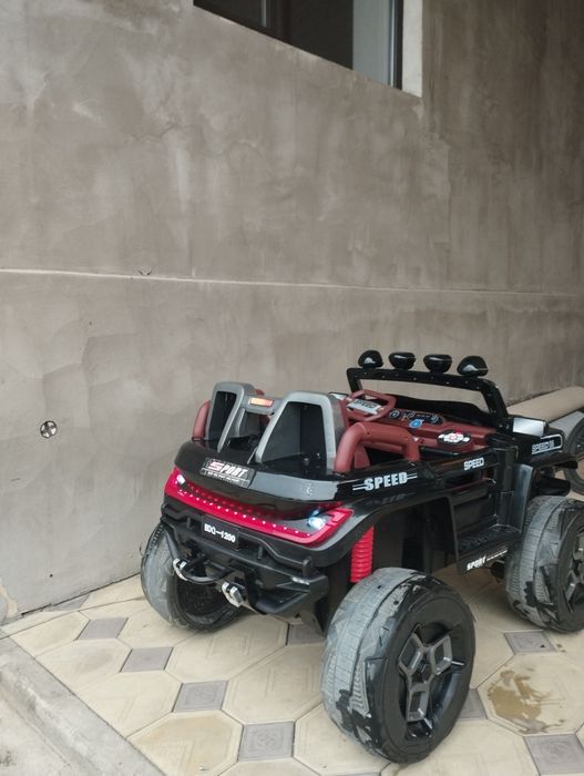 Продам джип детский