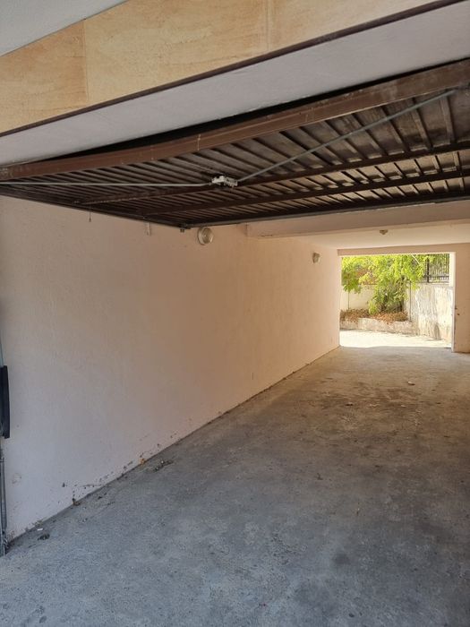 Дава се под наем Гараж / Паркомясто в Варна, Цветен квартал - 17 кв.м за 102 € - Снимка #4