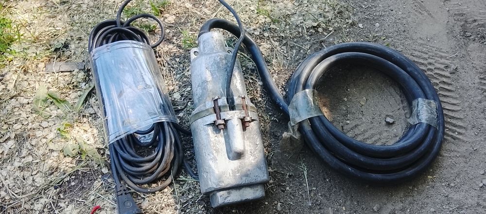 Продам хороший рабочий водяной насос "Ручеек"
