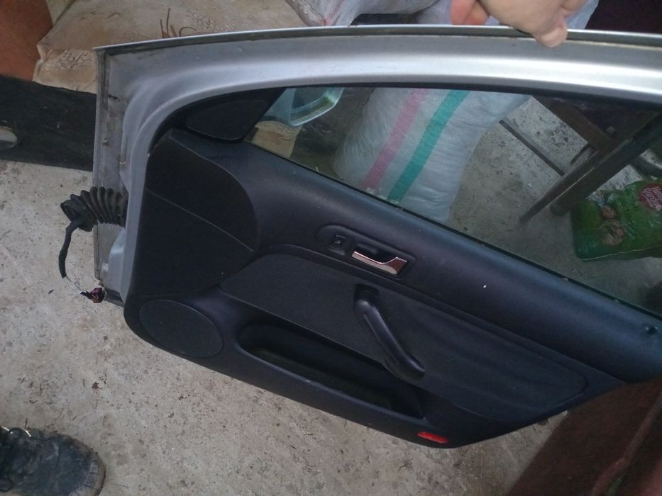 Vand piese auto de golf 4