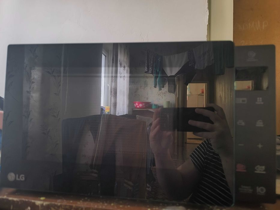 Продается новая микроволновая печь