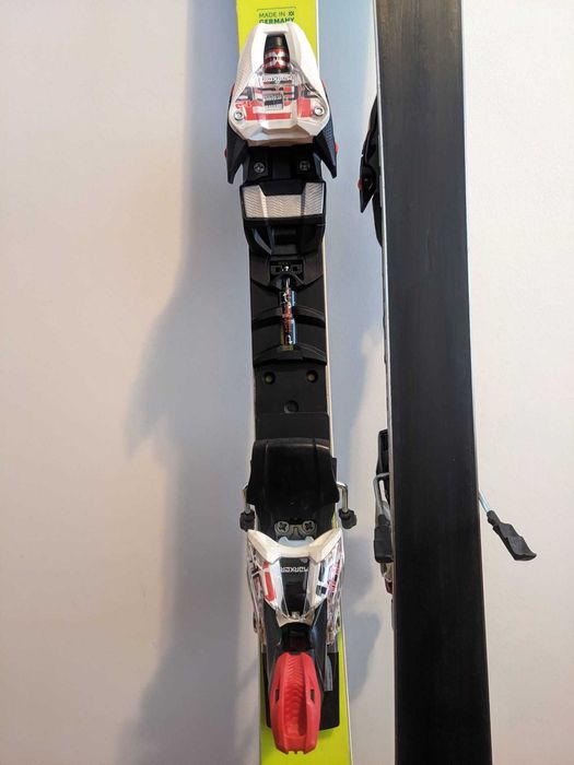 Schiuri Volkl Race Tiger World Cup