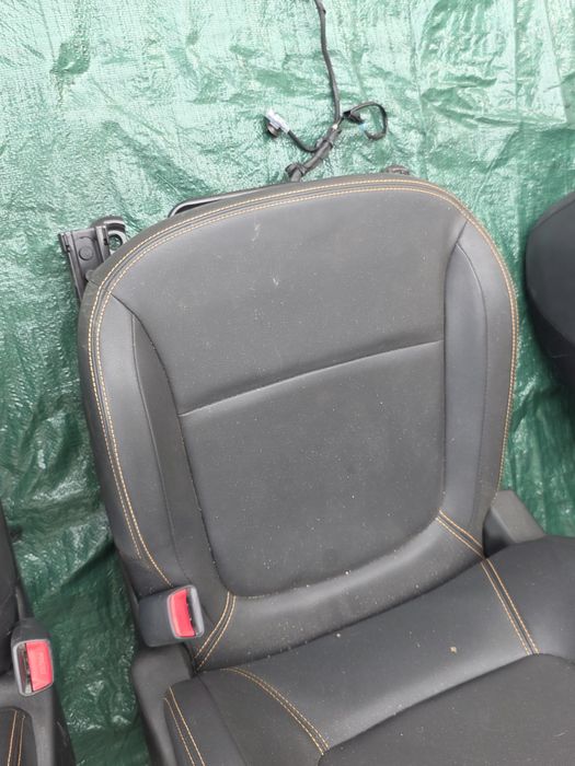 Scsune si banchete Dacia Spring