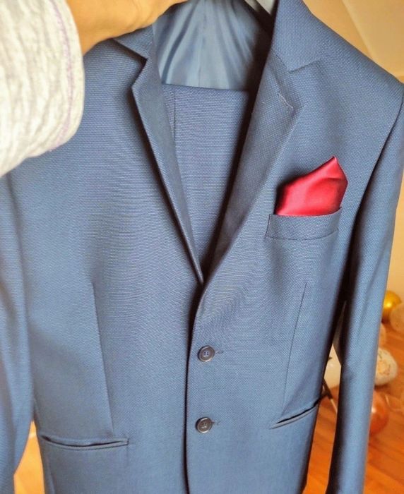 Costum barbati marime 46