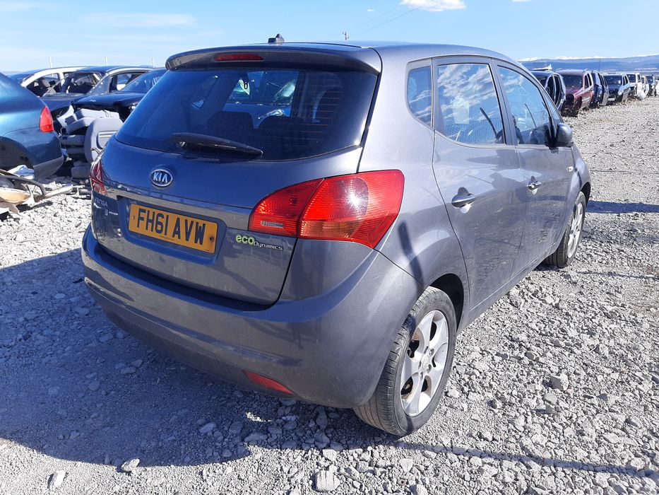 За части Kia venga 1600 кубика CRDi 2011 година