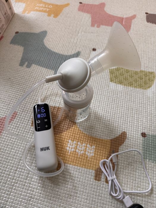 Помпа за кърма единична електрическа handsfree Nuk pump