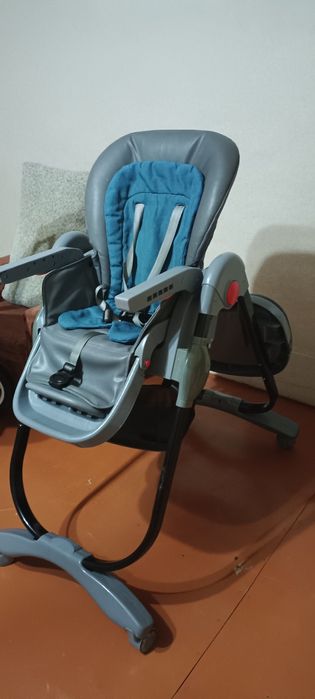 продам стульчик для кормления