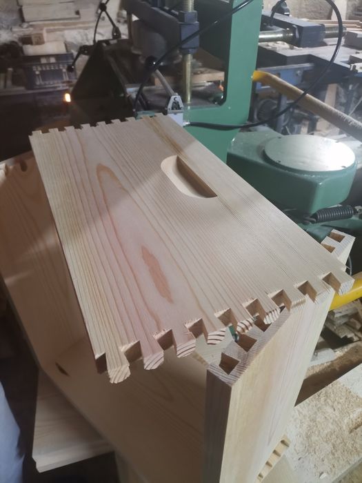 Пчелни кошери и рамки всички видове