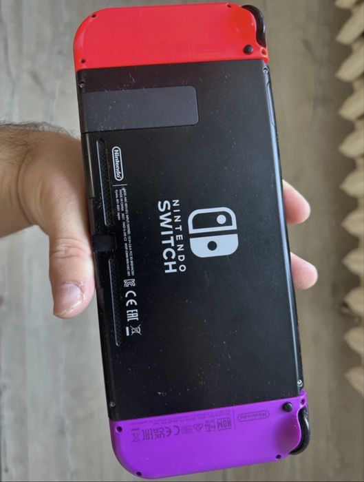 Nintendo Switch – pachet complet + 4 Joy-Con + FIFA 22