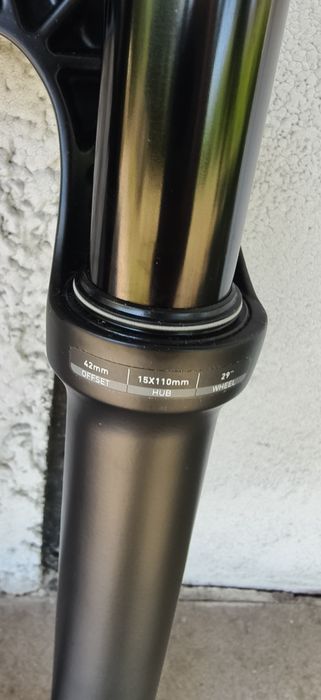 Вилка Rockshox Yari RC Debon Air 29 160mm 15x110mm Boost НОВА