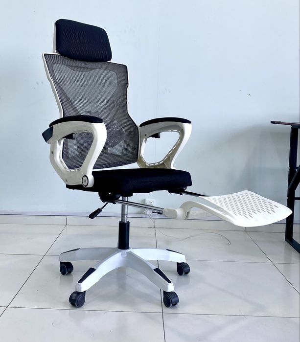 Белое эргономичное офисное кресло Черное современное офисное кресло