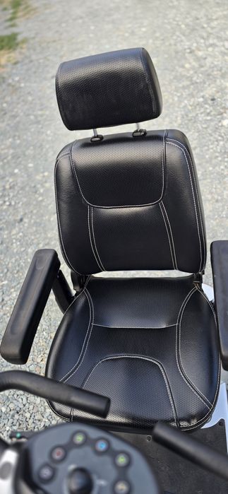 Scuter Carut electric INVANCARE ORION pentru persoane cu dizabilități sau handicap