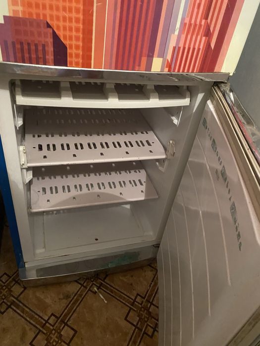 Продам холодильник