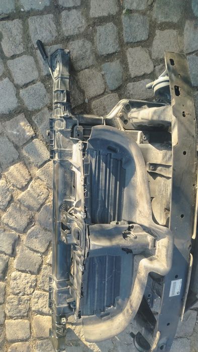 Маска ( очиларка ) , греда МВ е81 е87 / BMW E81 E87
