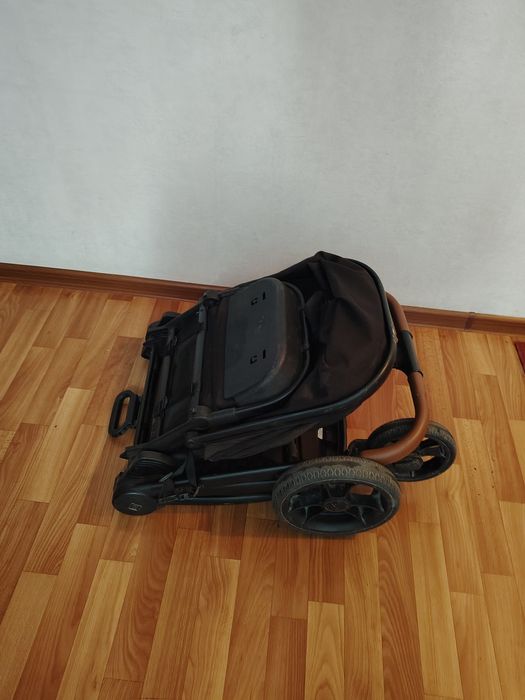 Коляска для прогулки
