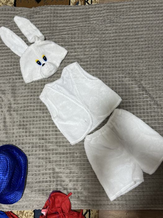 Костьюм зайчика в отличном состояние