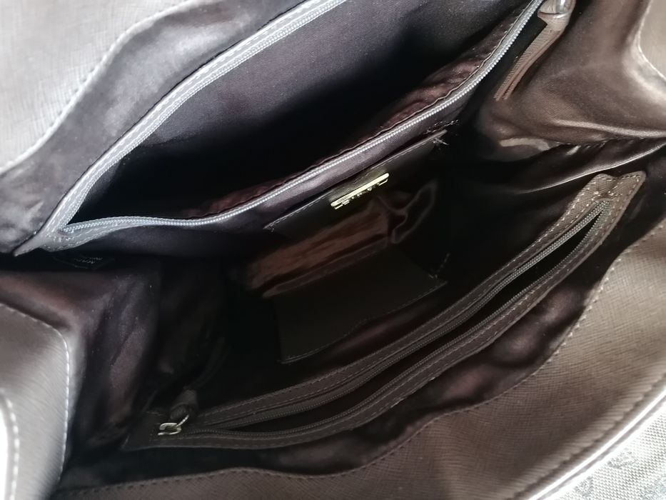 Оригинални чанти DKNY