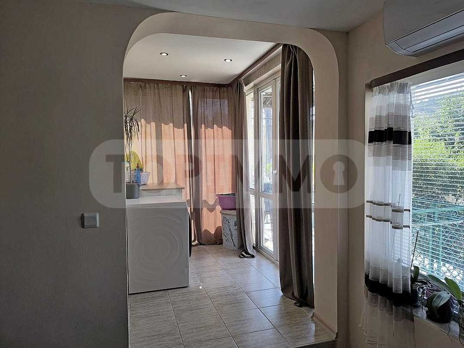 Етаж от къща в град Белослав