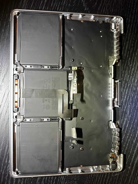 Ansamblu complet topcase MacBook Pro 2020 A2338