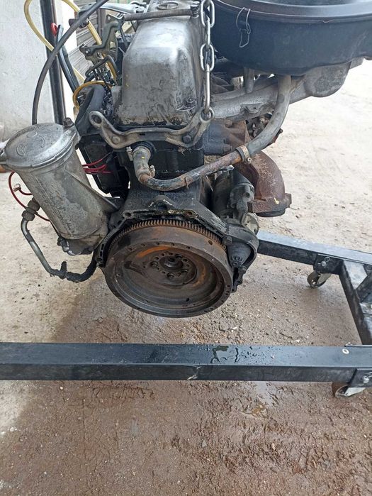 Двигател Мерцедес OM615