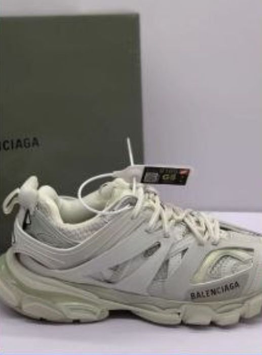 Balenciaga track 1 white
