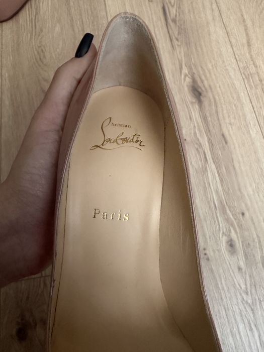 Pantofi Valentino 38/ pantofi Laboutin 39