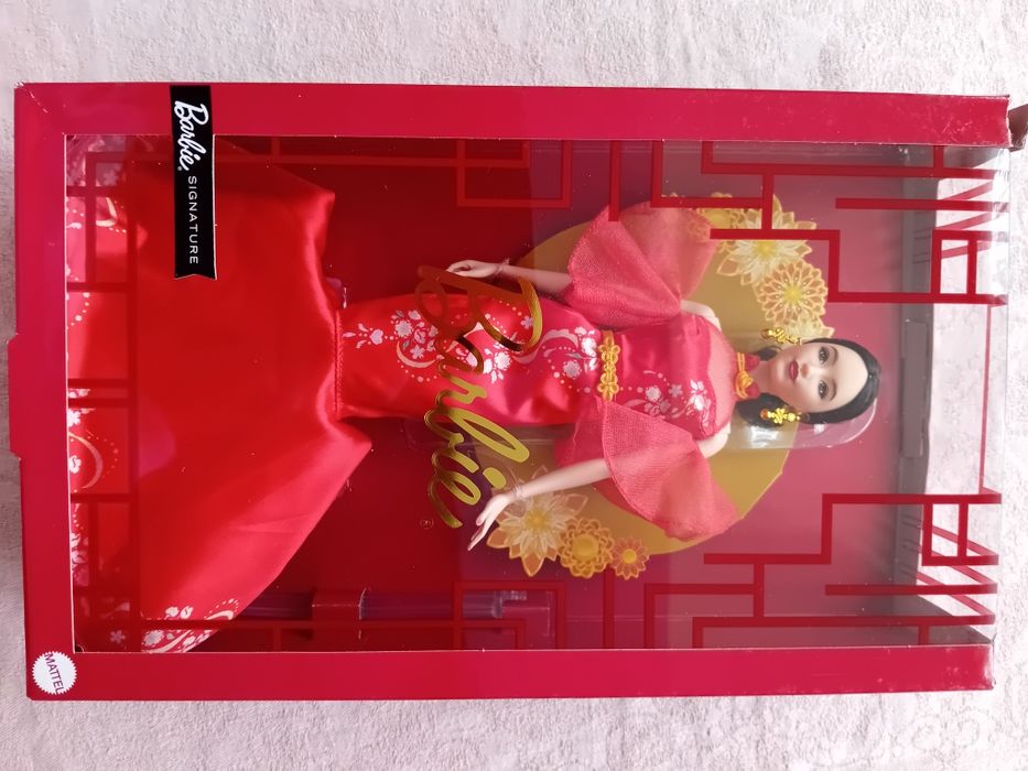 Колекционерска кукла Barbie с ударена кутия