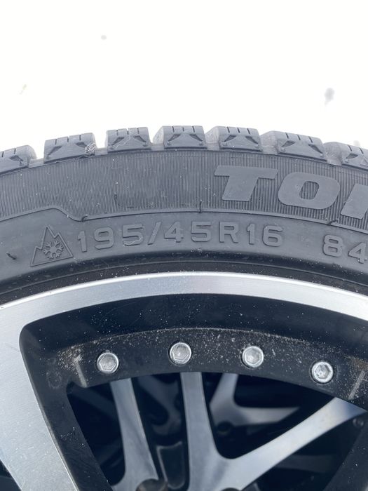 Продам Рельсы R16 с резиной